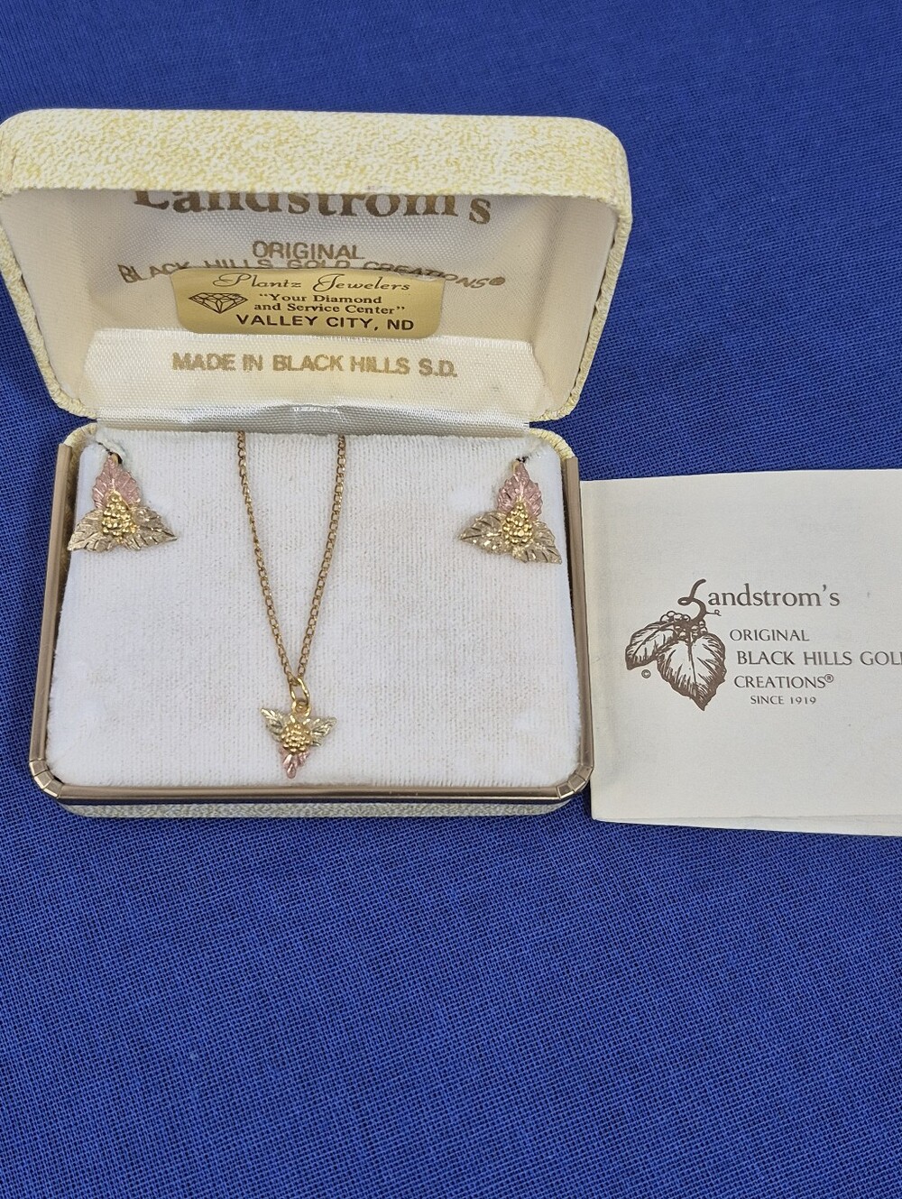 Landstrom's Black Hills Gold Necklace and Screwback Earrings Set Vtg NOS - Picture 6 of 12